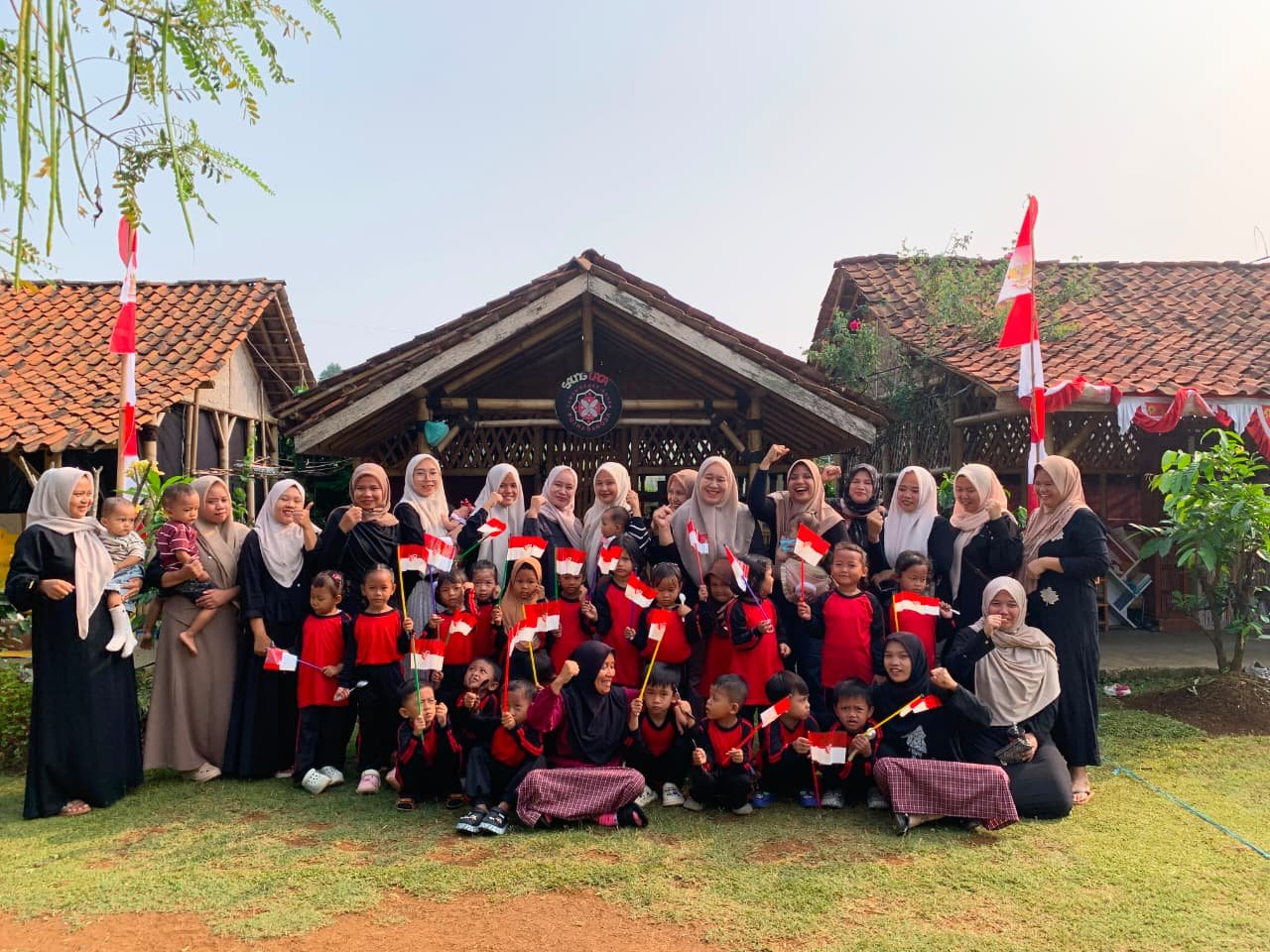 Lomba Agustusan TK Plus Putra Bangsa Jadi Ruang Mengenalkan Nasionalisme Sejak Dini