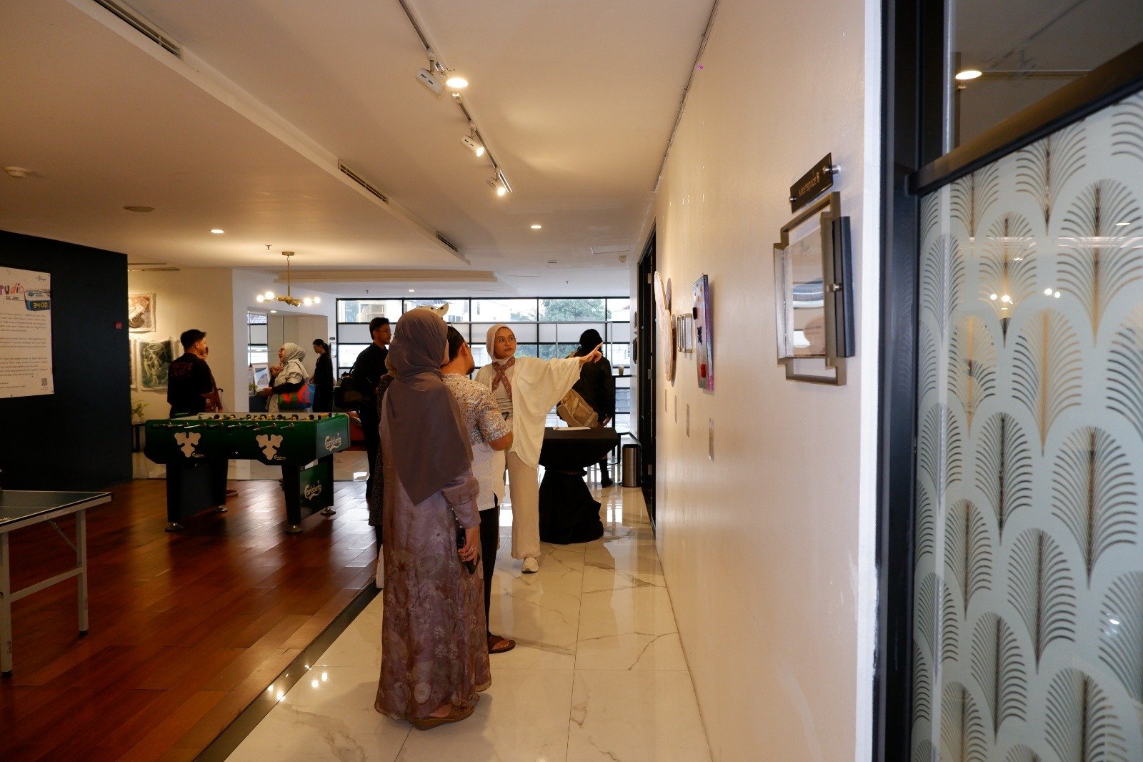 de Braga by ARTOTEL Gelar Pameran “Studio di Jam 34”