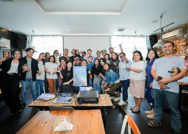 Buku ‘Mengintip Sepotong Surga’ Jadi Catatan Ekspedisi Puncak Trikora dan Pesan Konservasi Papua