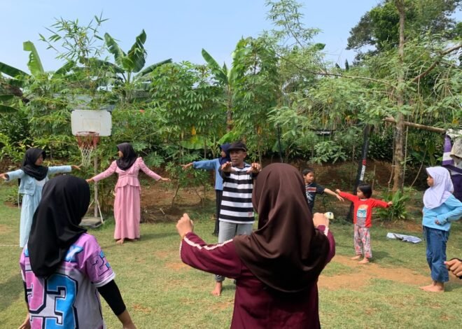 Dari Taman Baca ke Panggung, Anak-anak Kampung Pasir Angin Mulai Belajar Teater
