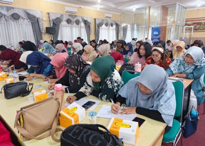 Menulis Tangan di Era Digital, SiDU Perkuat Literasi Pelajar di Sumatra