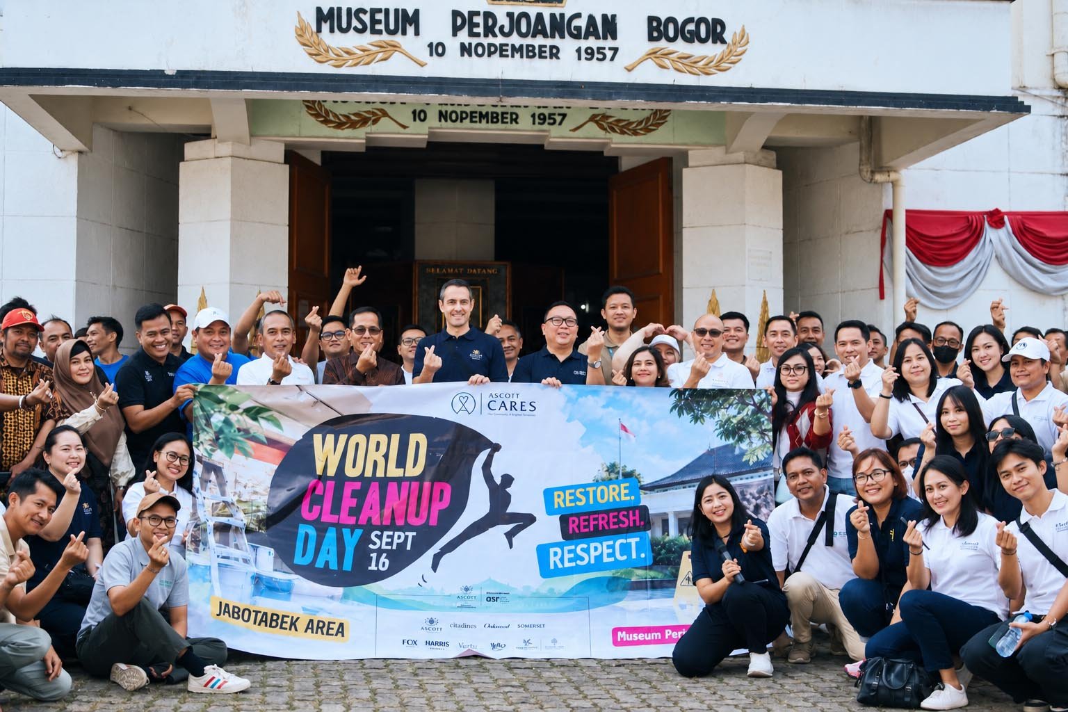 Rawat Ruang Bersejarah, Ascott Regional Jabotabek Gelar Aksi Bersih di Bogor