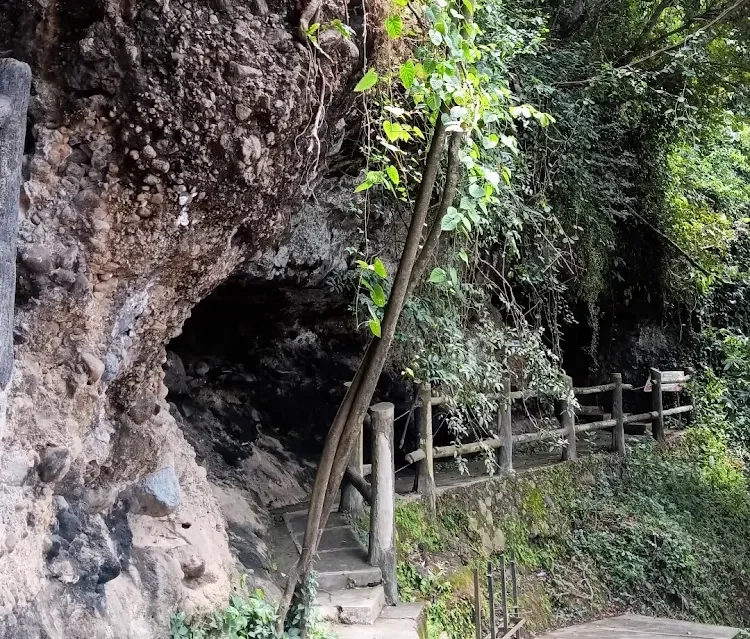 Goa Kreo Semarang: Menjaga Legenda, Alam, dan Tradisi di Kawasan Waduk Jatibarang