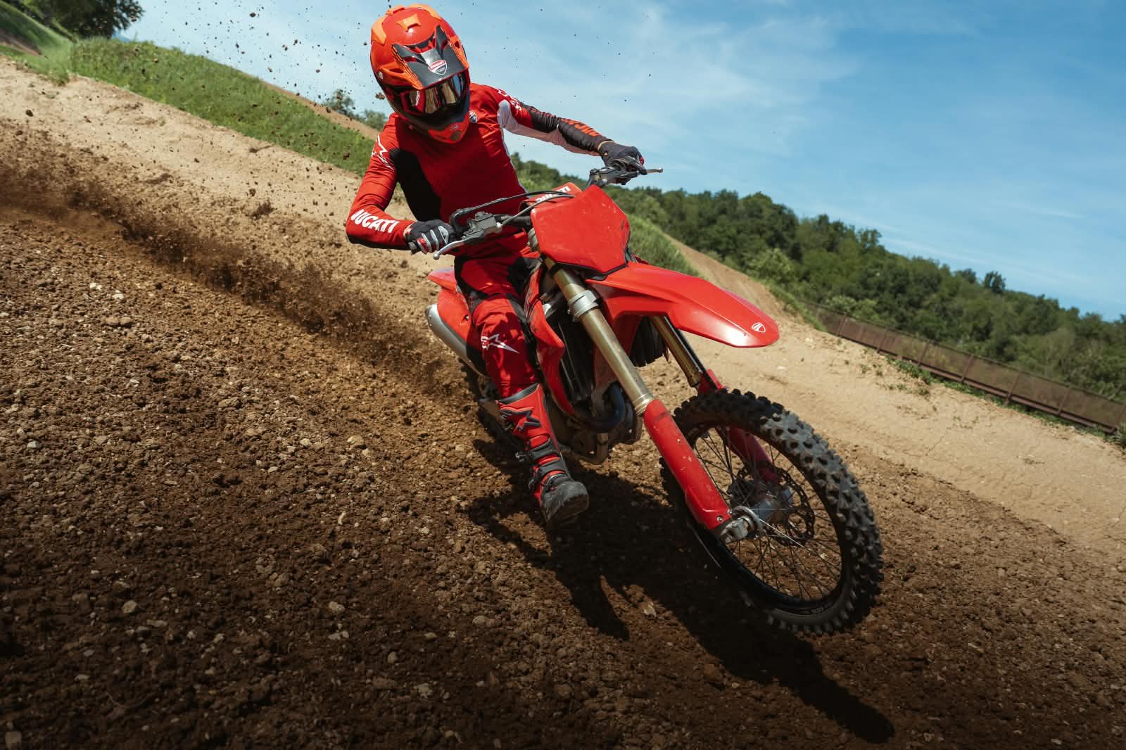Ducati Desmo450 MX 2027: Pengembangan Berbasis Balap dan Teknologi Perawatan Prediktif