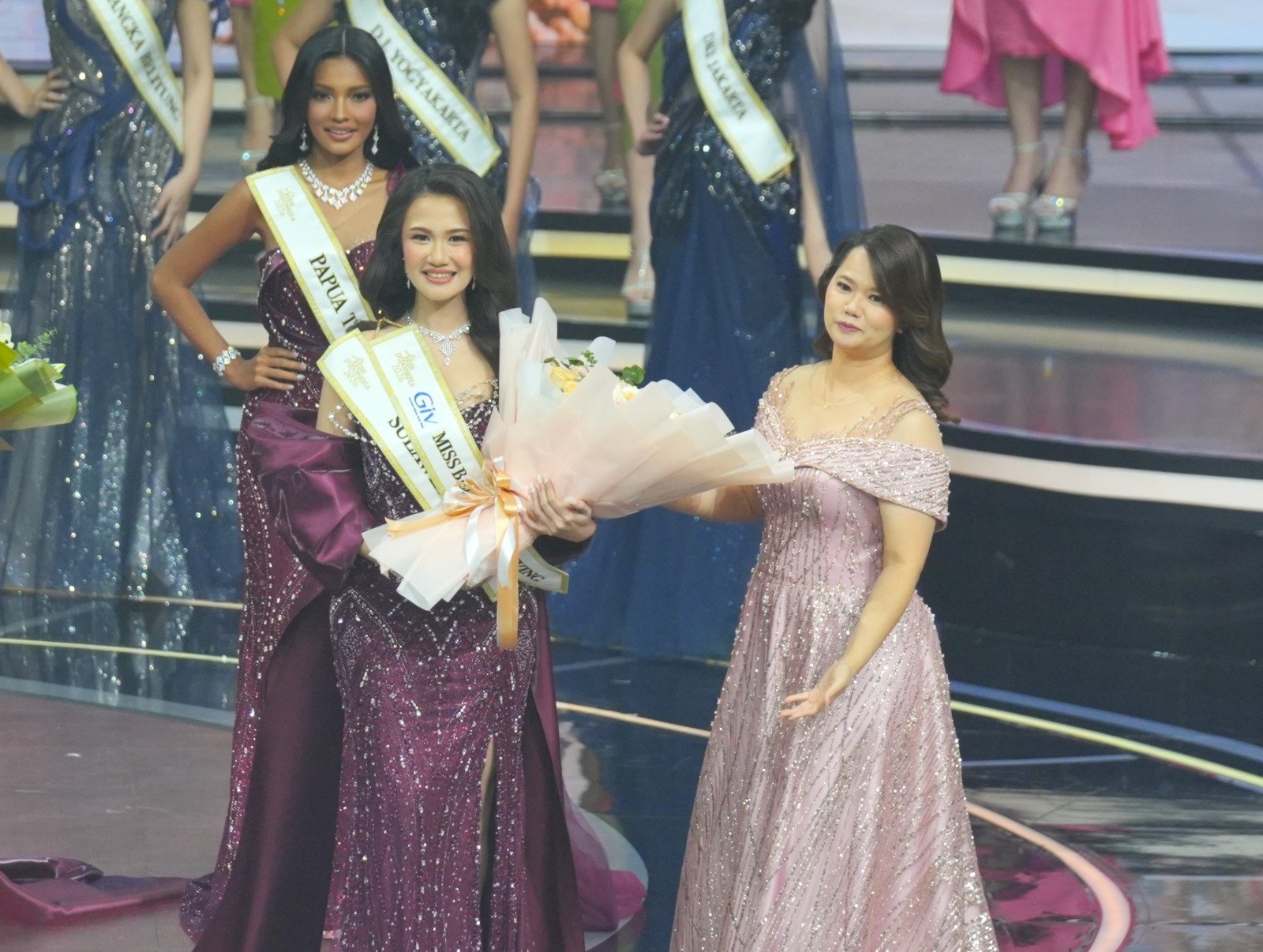 Yvette Rondonuwu Jadi 1 Runner Up