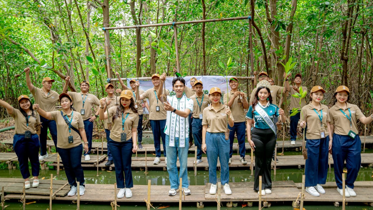 Citadines Antasari Tanam 100 Bibit Mangrove, Dorong Kepedulian terhadap Ekosistem Pesisir